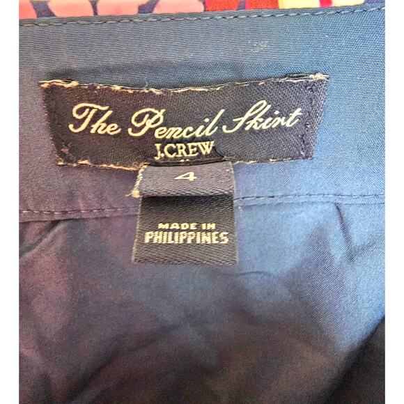 J. CREW Blue & Purple Floral Printed Pencil Skirt in Sateen Dot - Picture 4 of 5